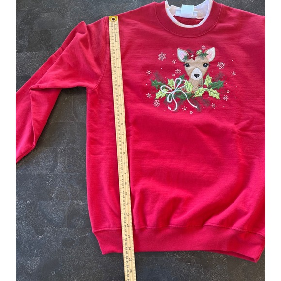 Country Store Red Doe Deer Holly Bow Christmas Sweatshirt Women's Medium Holiday - Picture 6 of 8